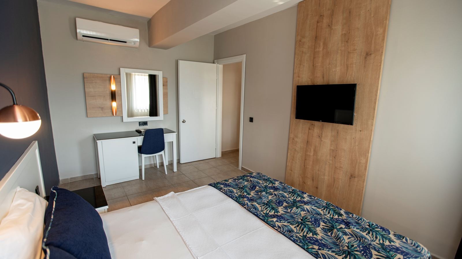 rooms-family-two-room