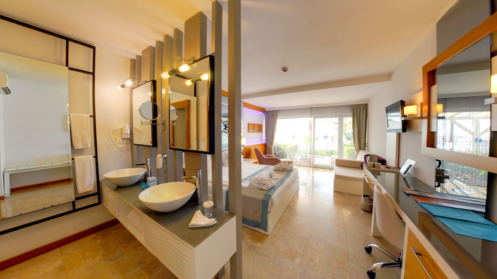 rooms-swimup-sea-view