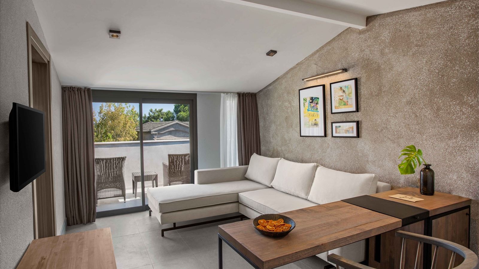 rooms-junior-suite-main-building