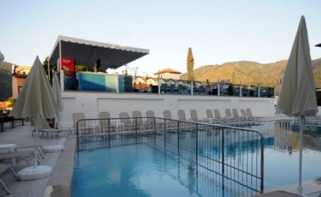 pools-outdoor--indoor-childrens-pool