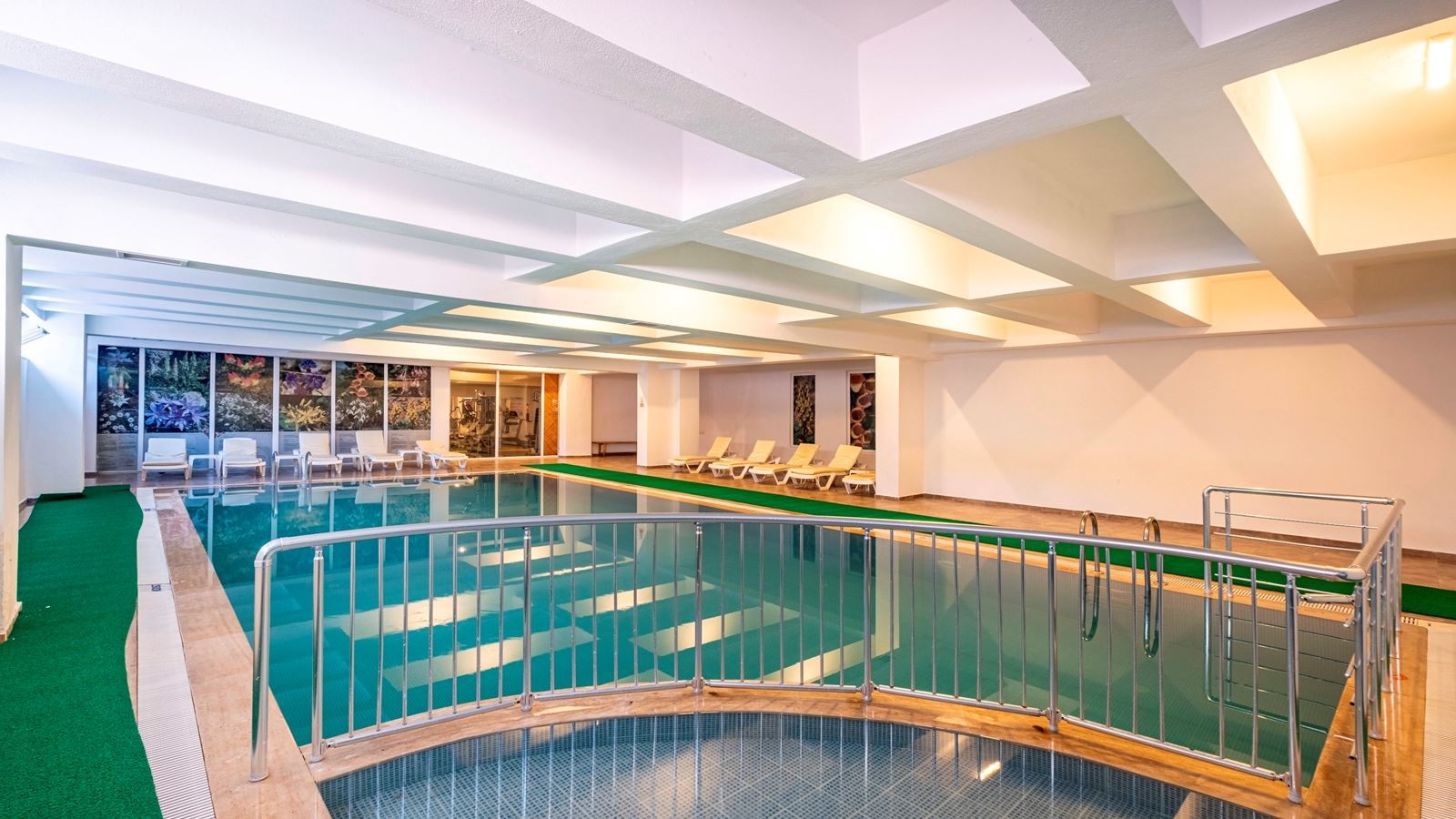 pools-indoor-pool