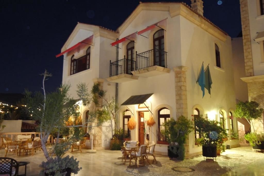 general-main-building