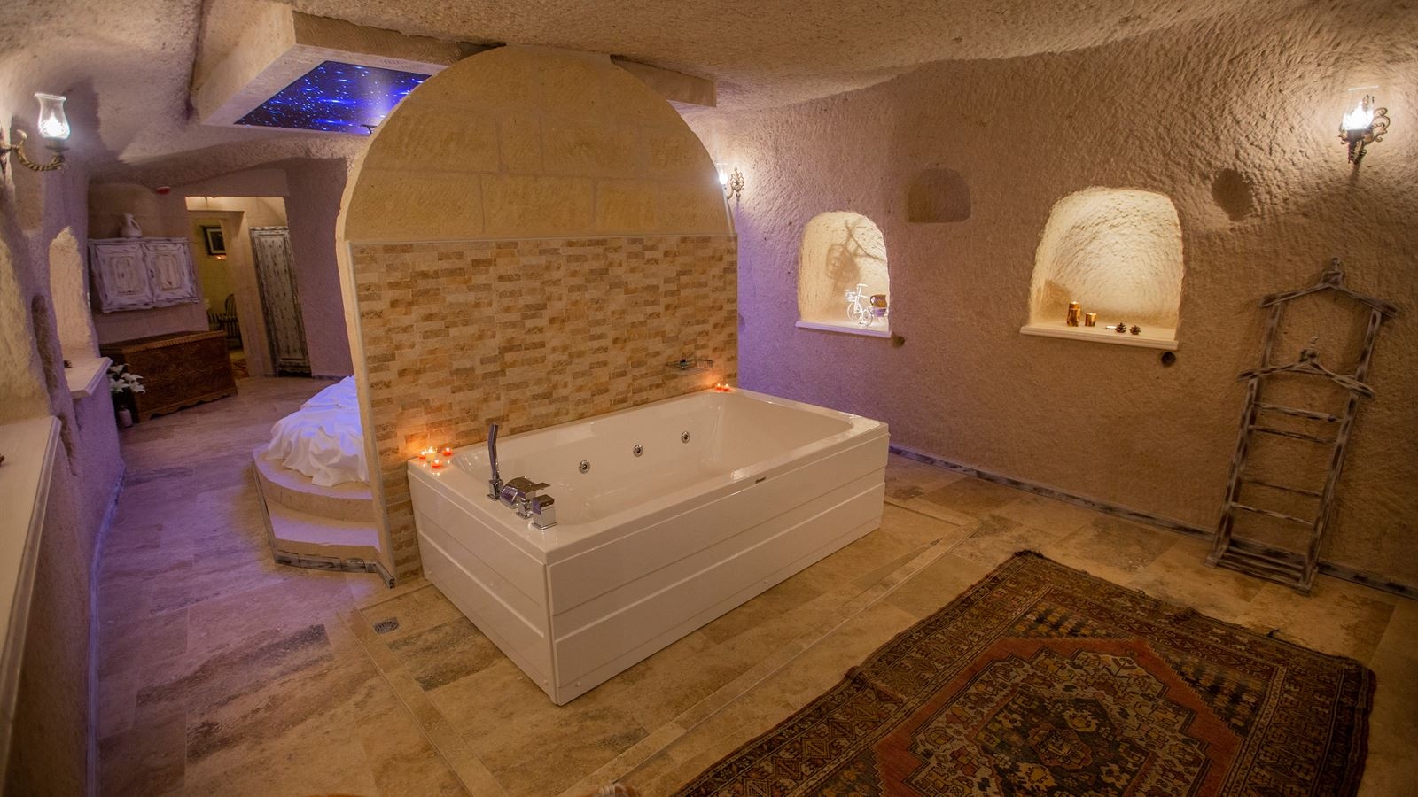 rooms-king-royal-suit