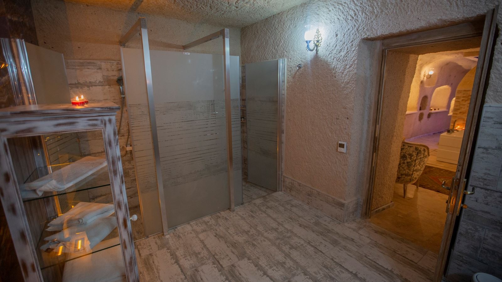 rooms-king-royal-suit