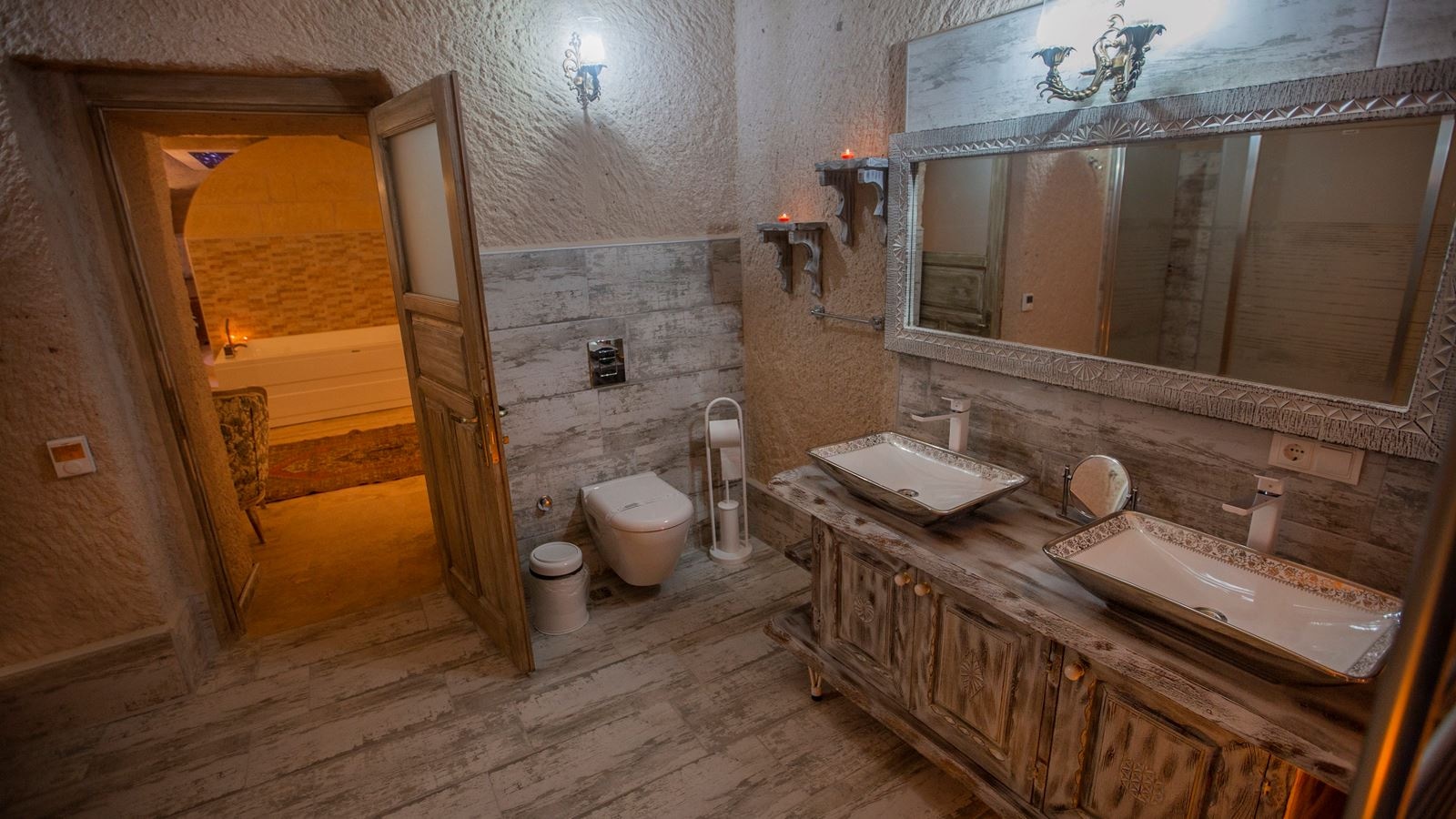 rooms-king-royal-suit