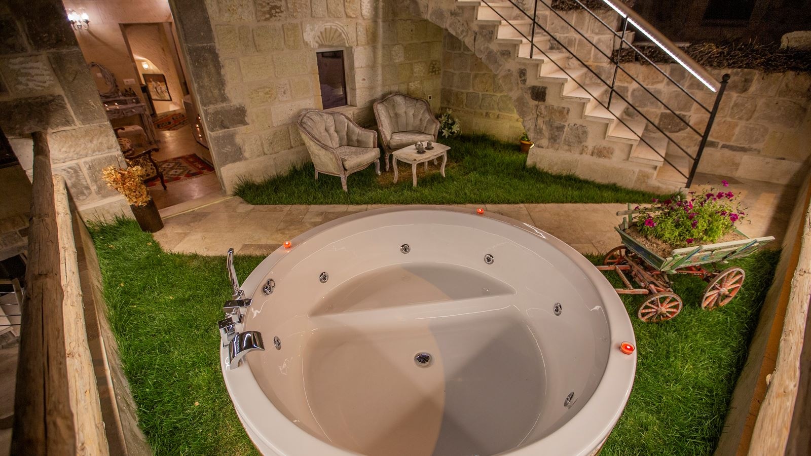 rooms-terasli-jakuzi-suit