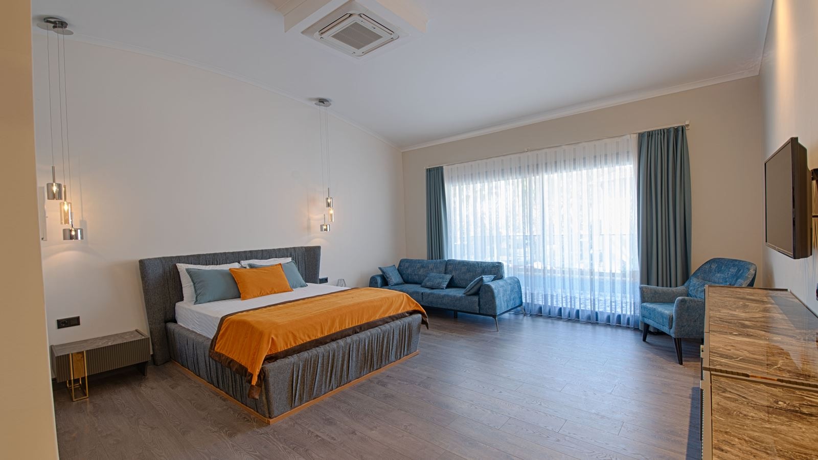 rooms-exclusive-room-land-view