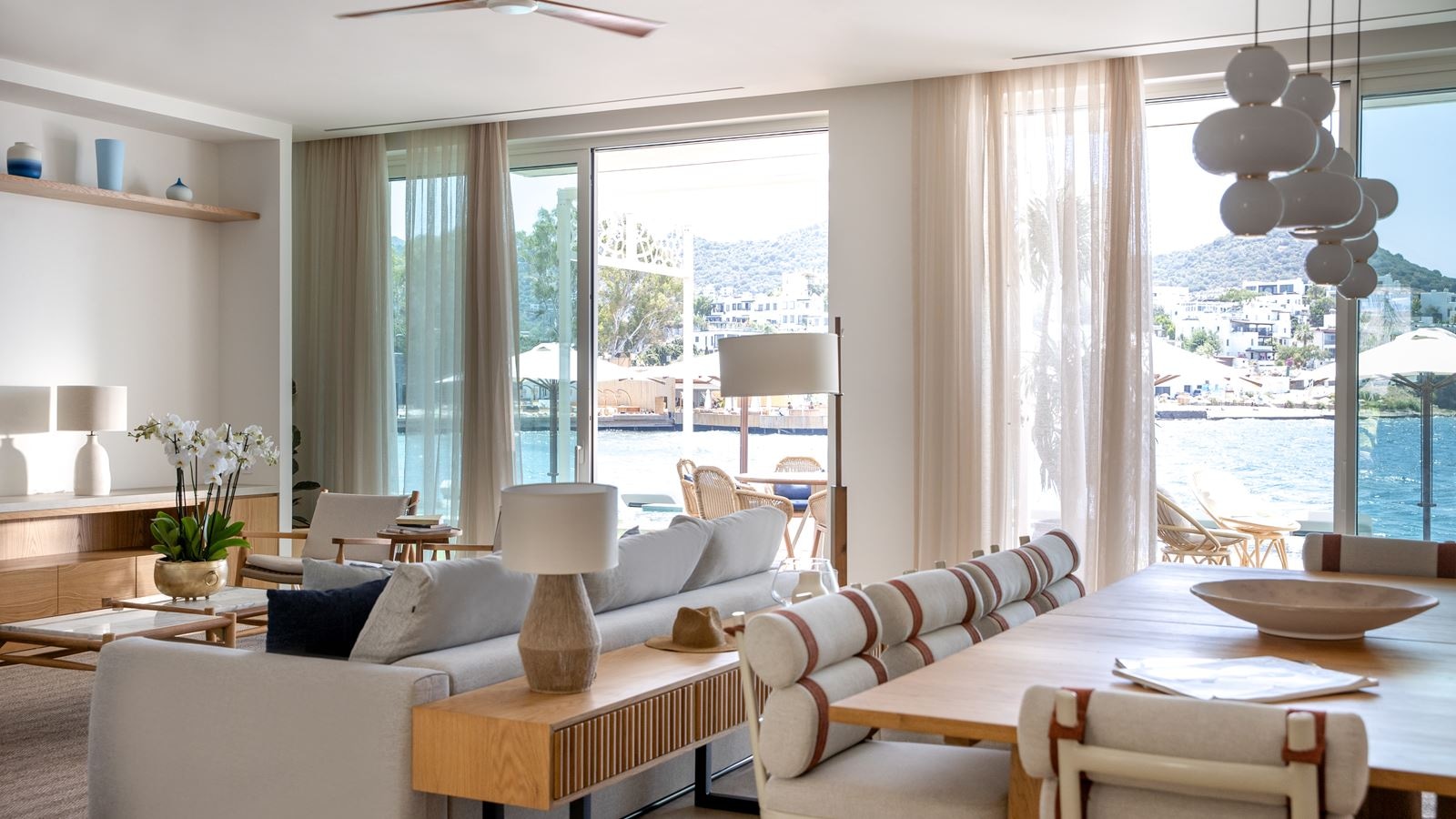 rooms-2-bedroom-panoramic-sea-view-suite-with-pool