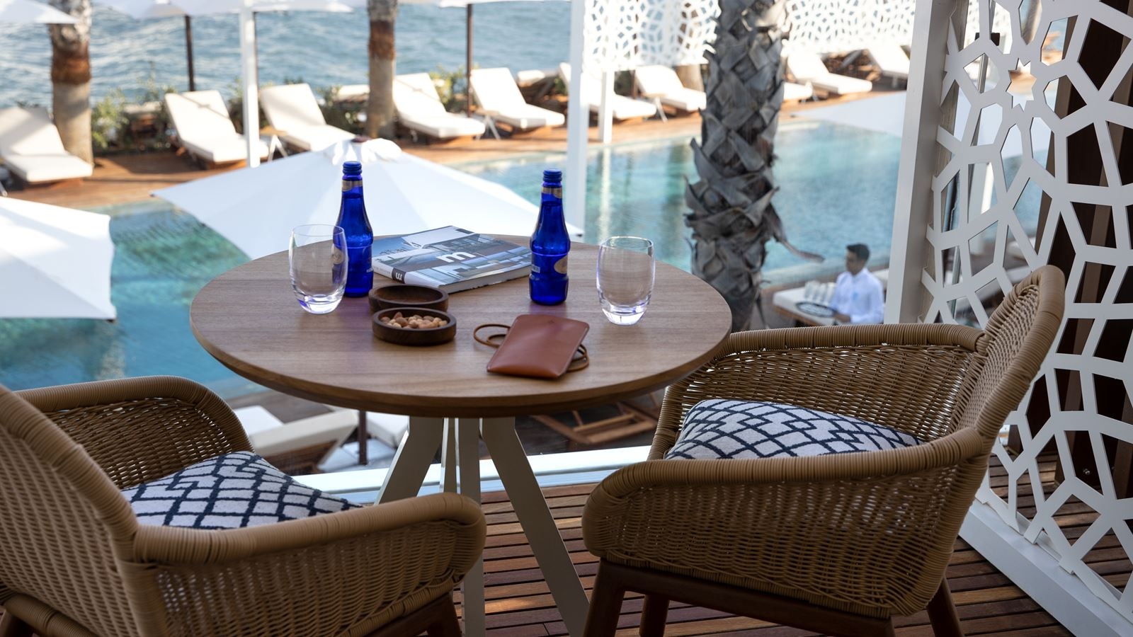 rooms-sea-view-king-room