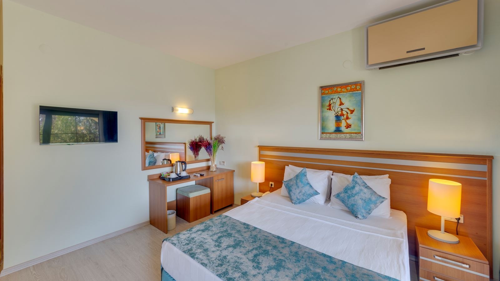 rooms-club-large-room-with-bunkbed