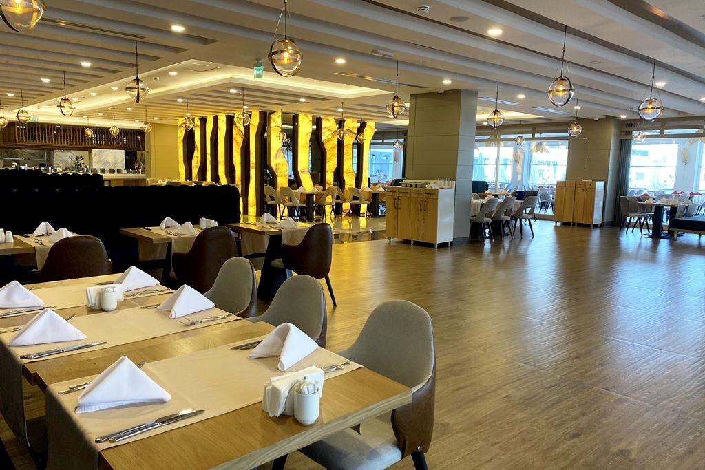 restaurants-restaurants