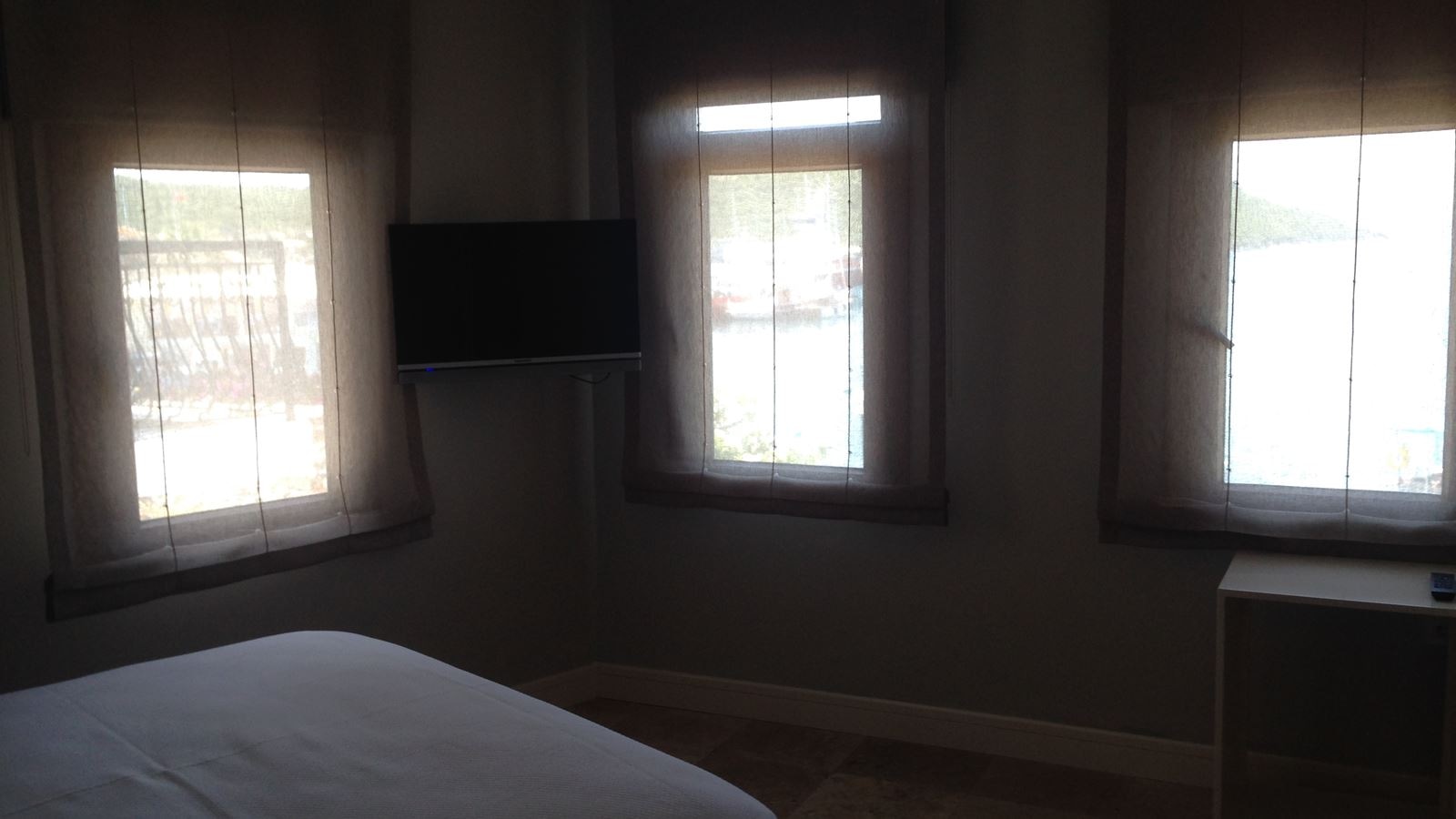 rooms-standart-double-room-with-sea-wiev