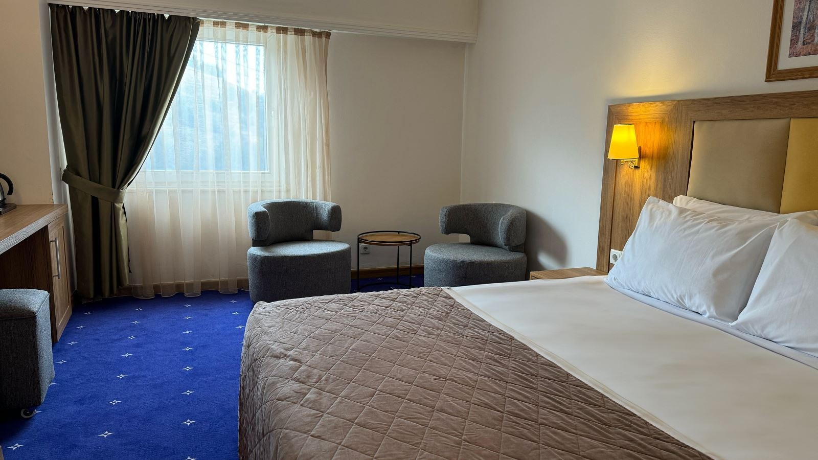 rooms-junior-suit-oda