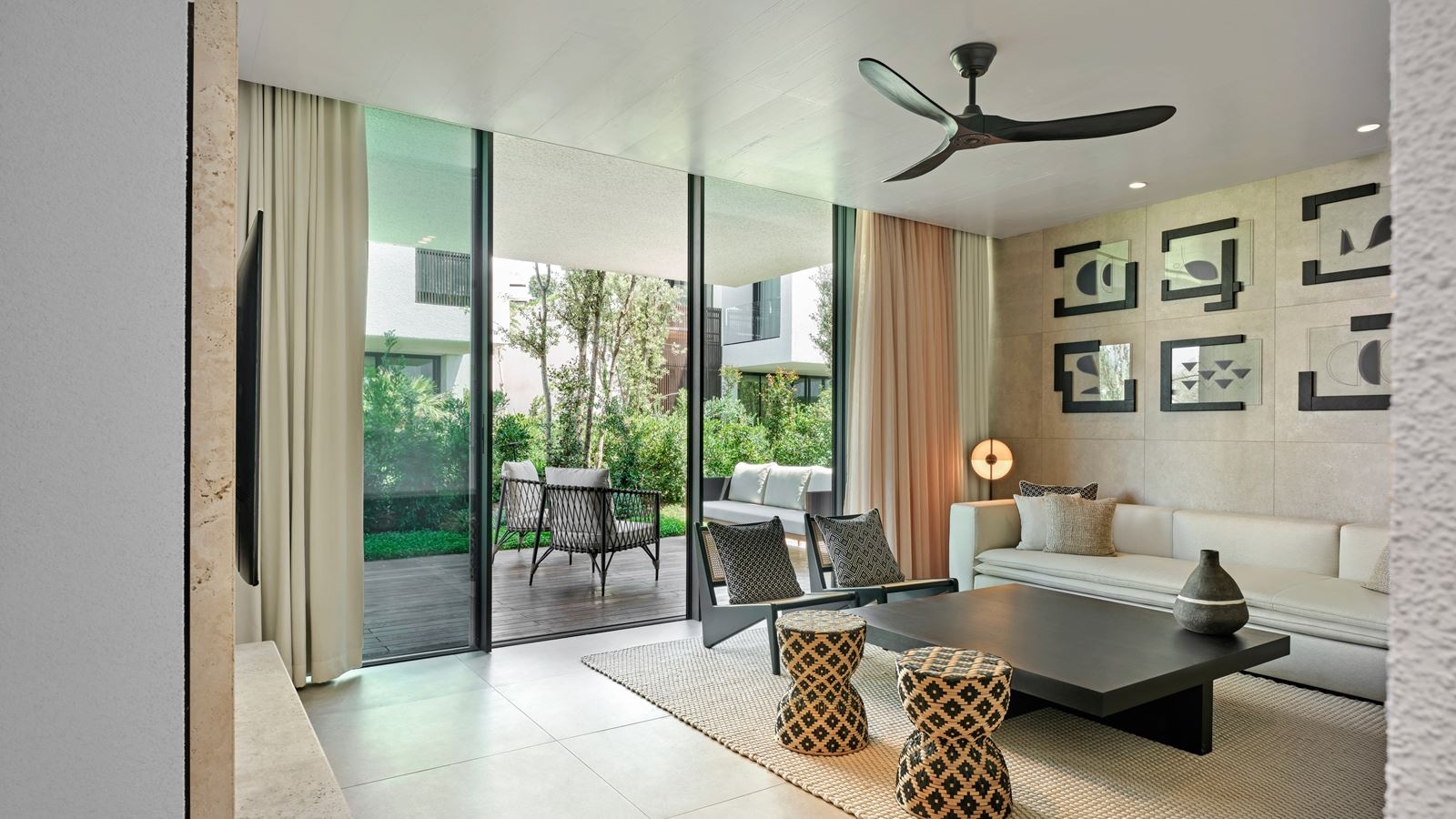 rooms-residence-garden-1+1