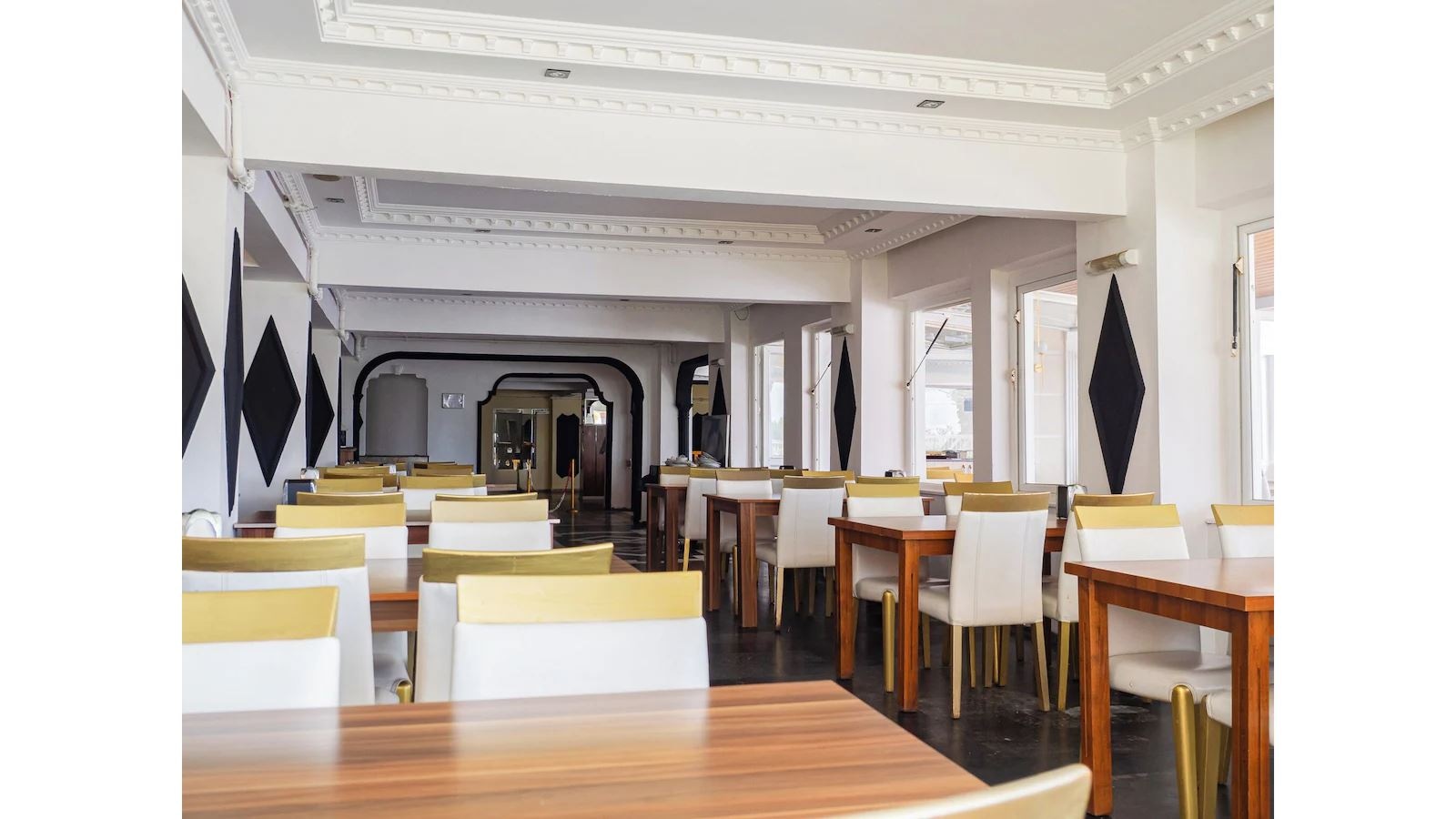 restaurants-restaurants