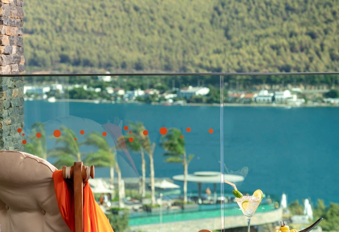 rooms-deluxe-room-sea-view