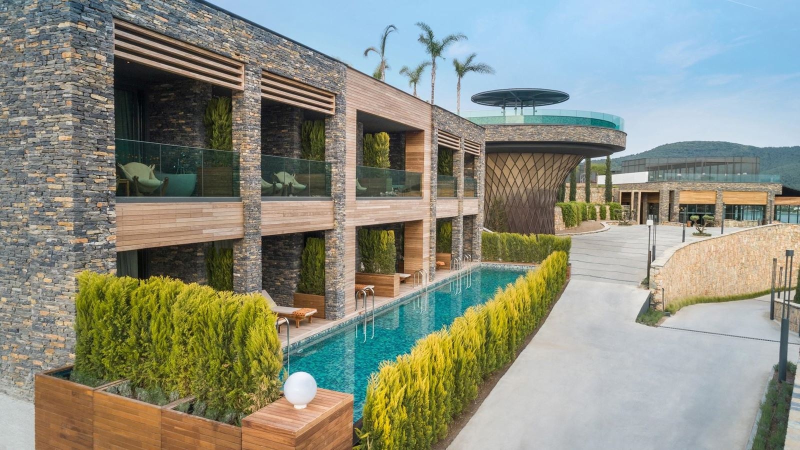 rooms-laguna-dublex-family-suit