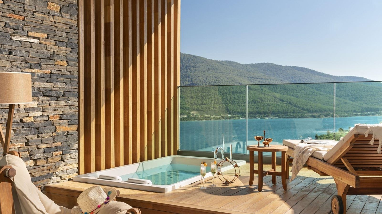 rooms-terrace-room-sea-view