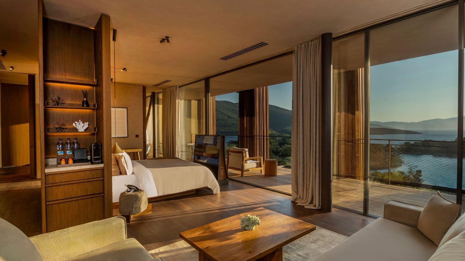 rooms-sunset-pina-villa