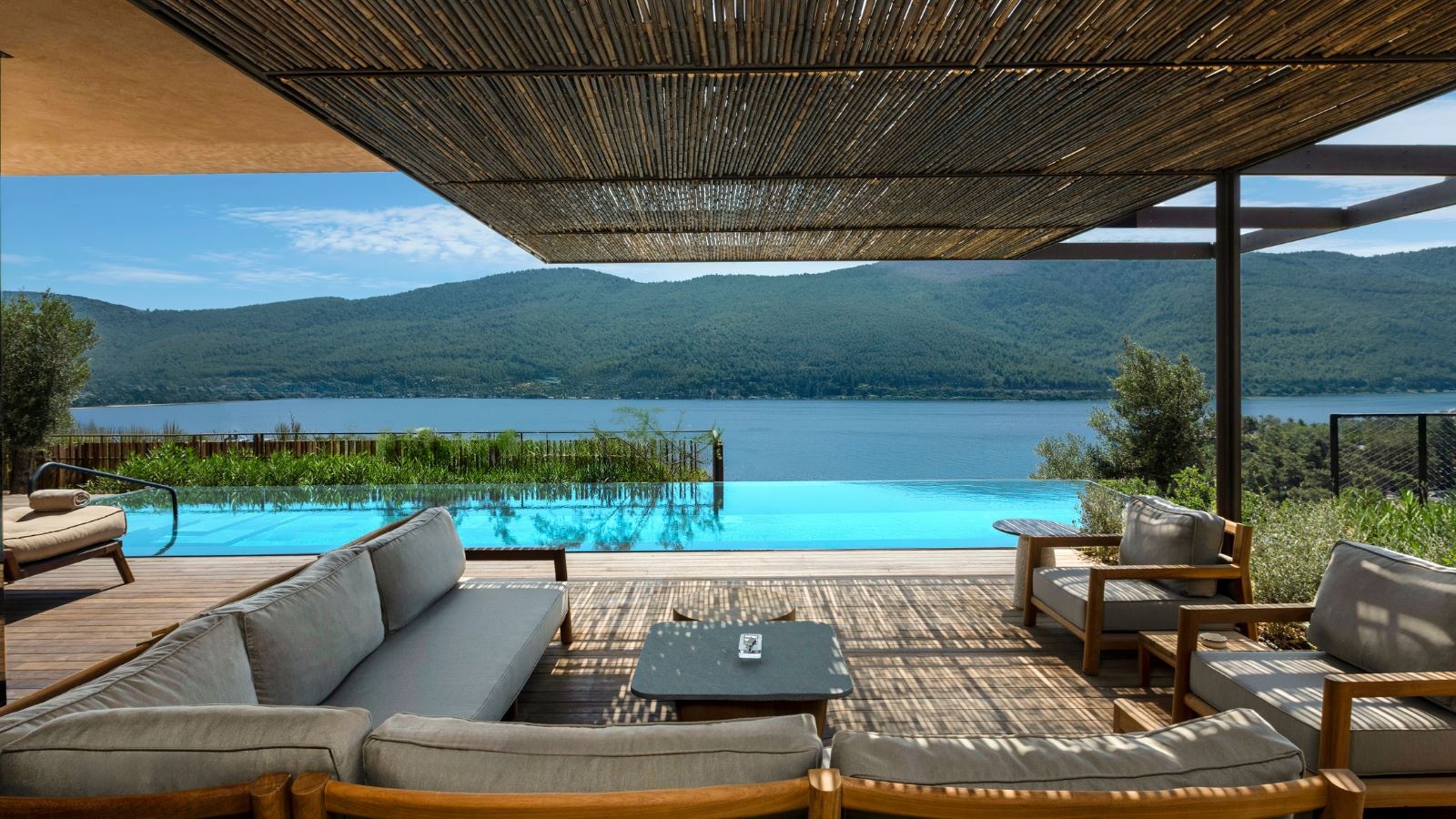 rooms-sunset-pina-villa