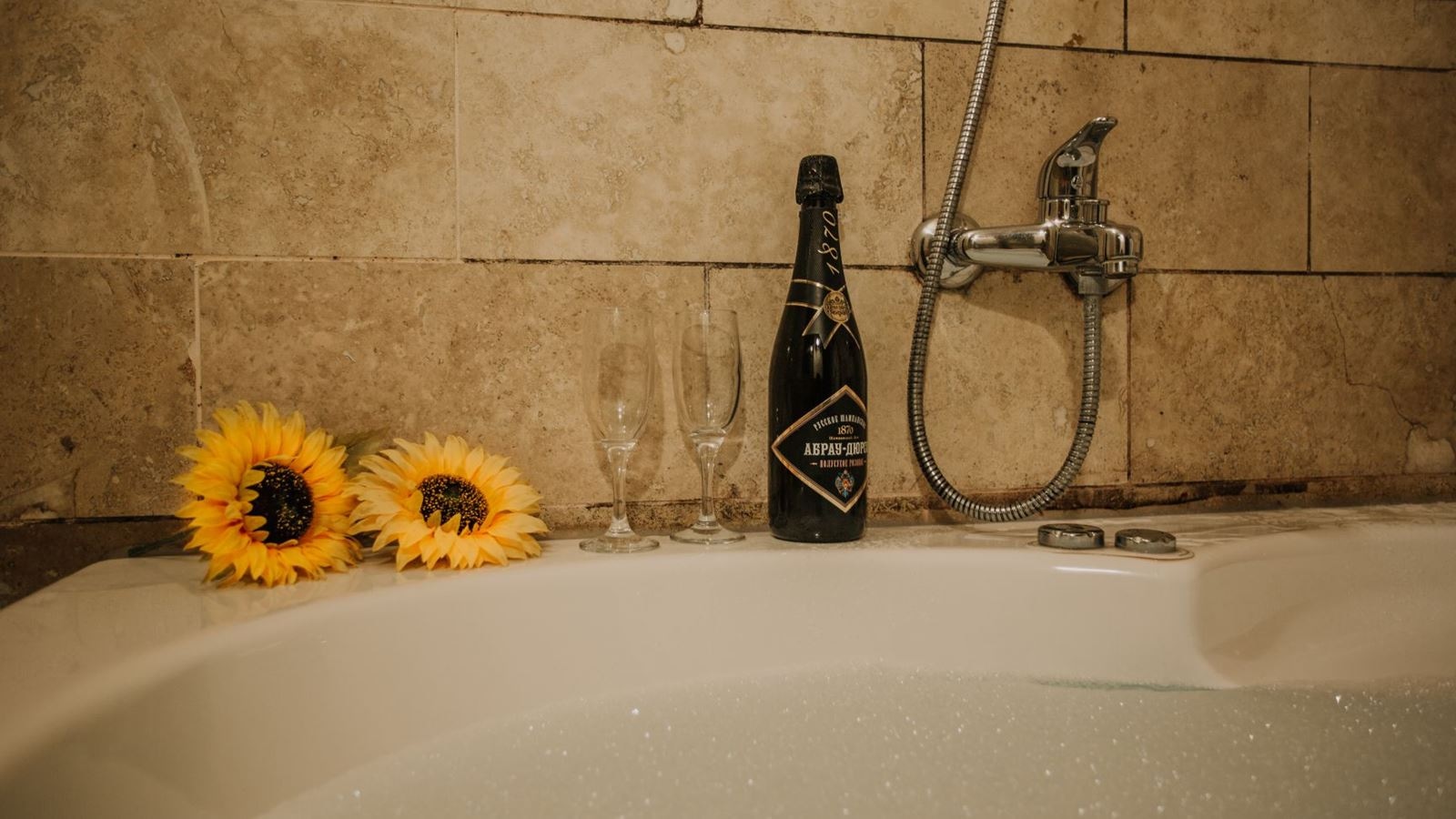 rooms-junior-suite-room