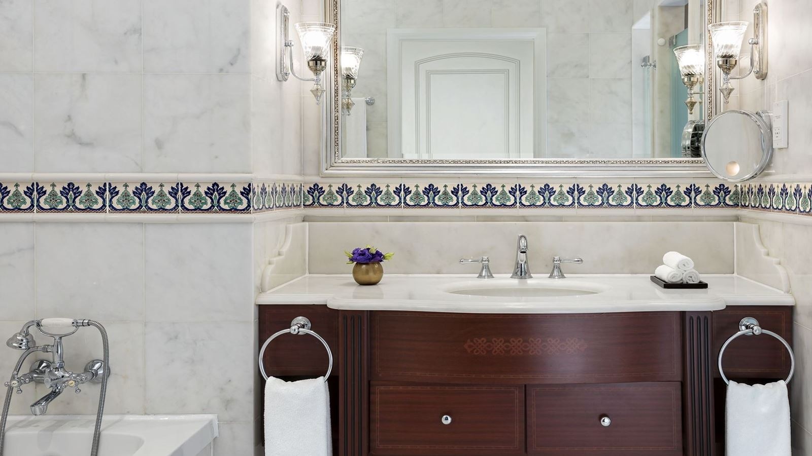 rooms-premium-room-direct-bosphorus-view