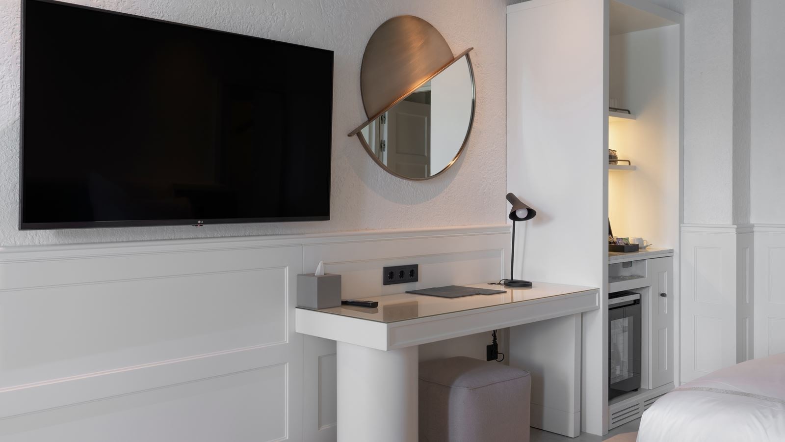 rooms-two-bedroom-beachfront-suite