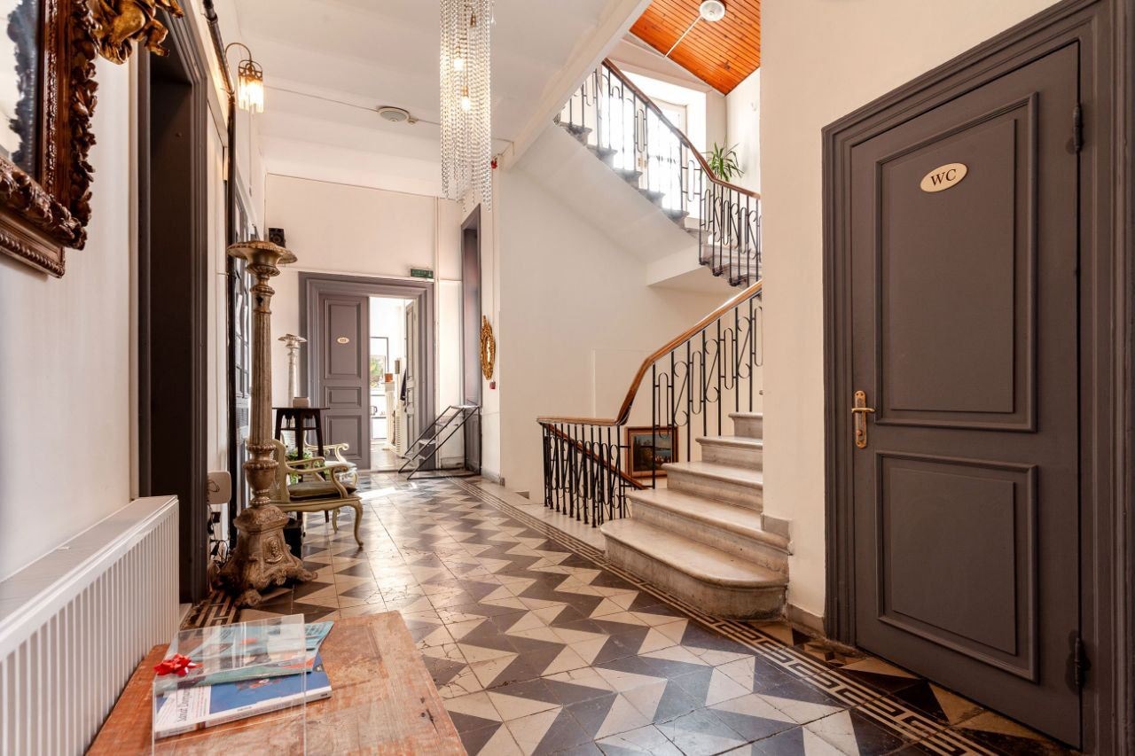 general-main-building