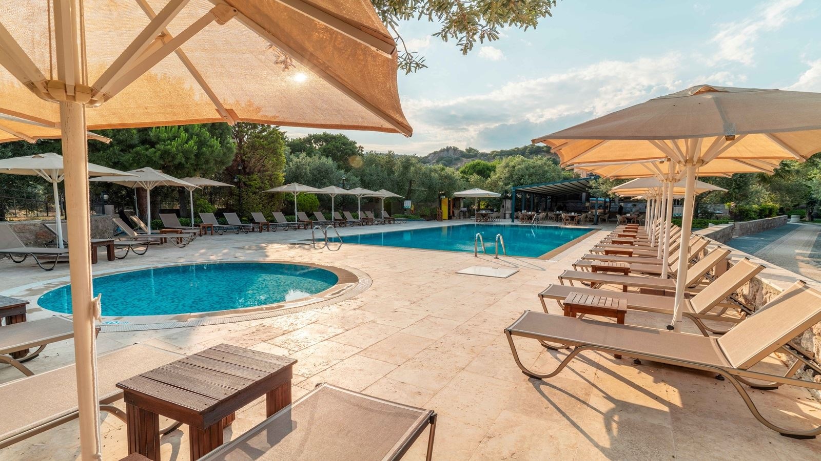 pools-outdoor-childrens-pool