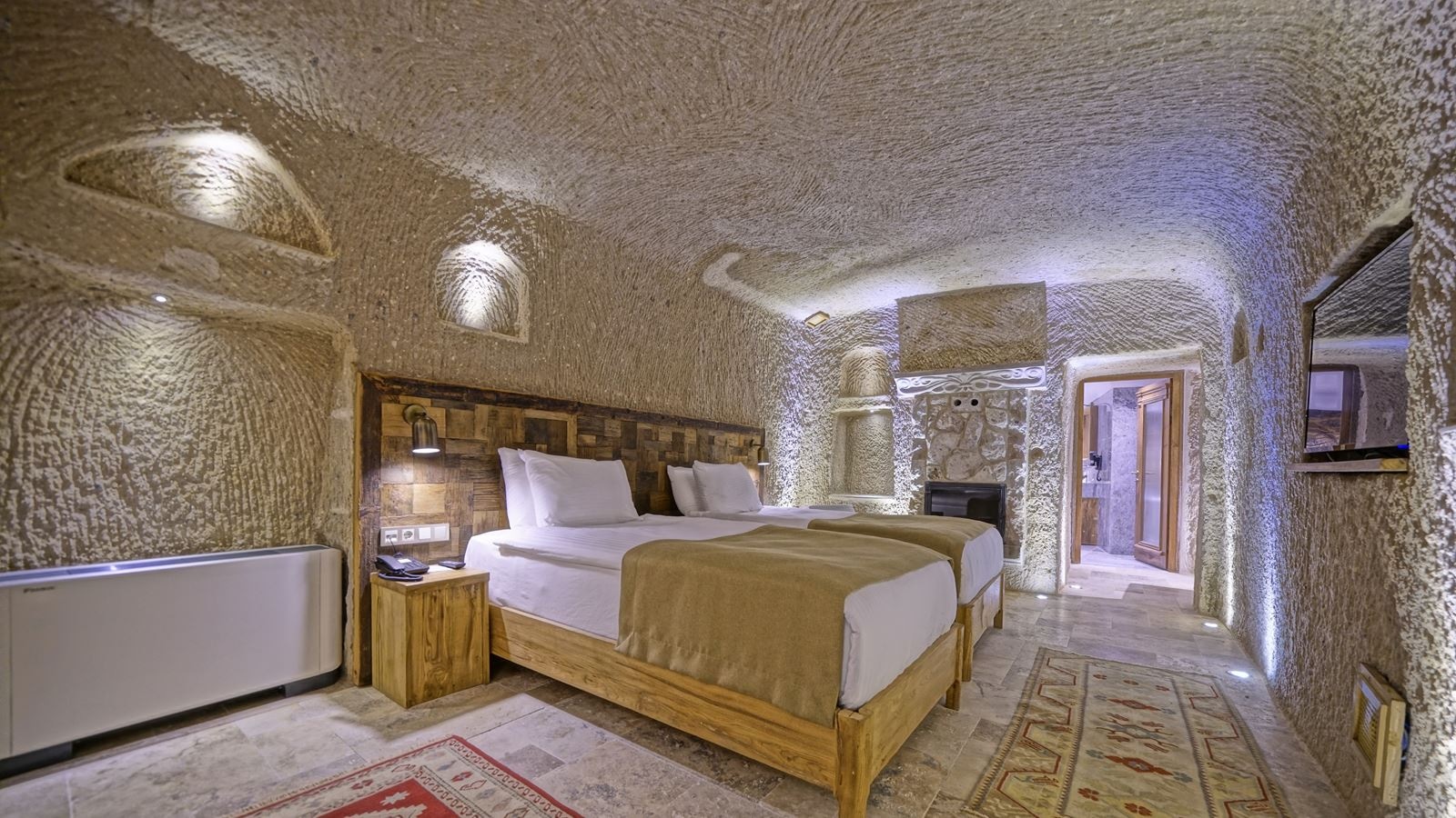 rooms-junior-suit-1001