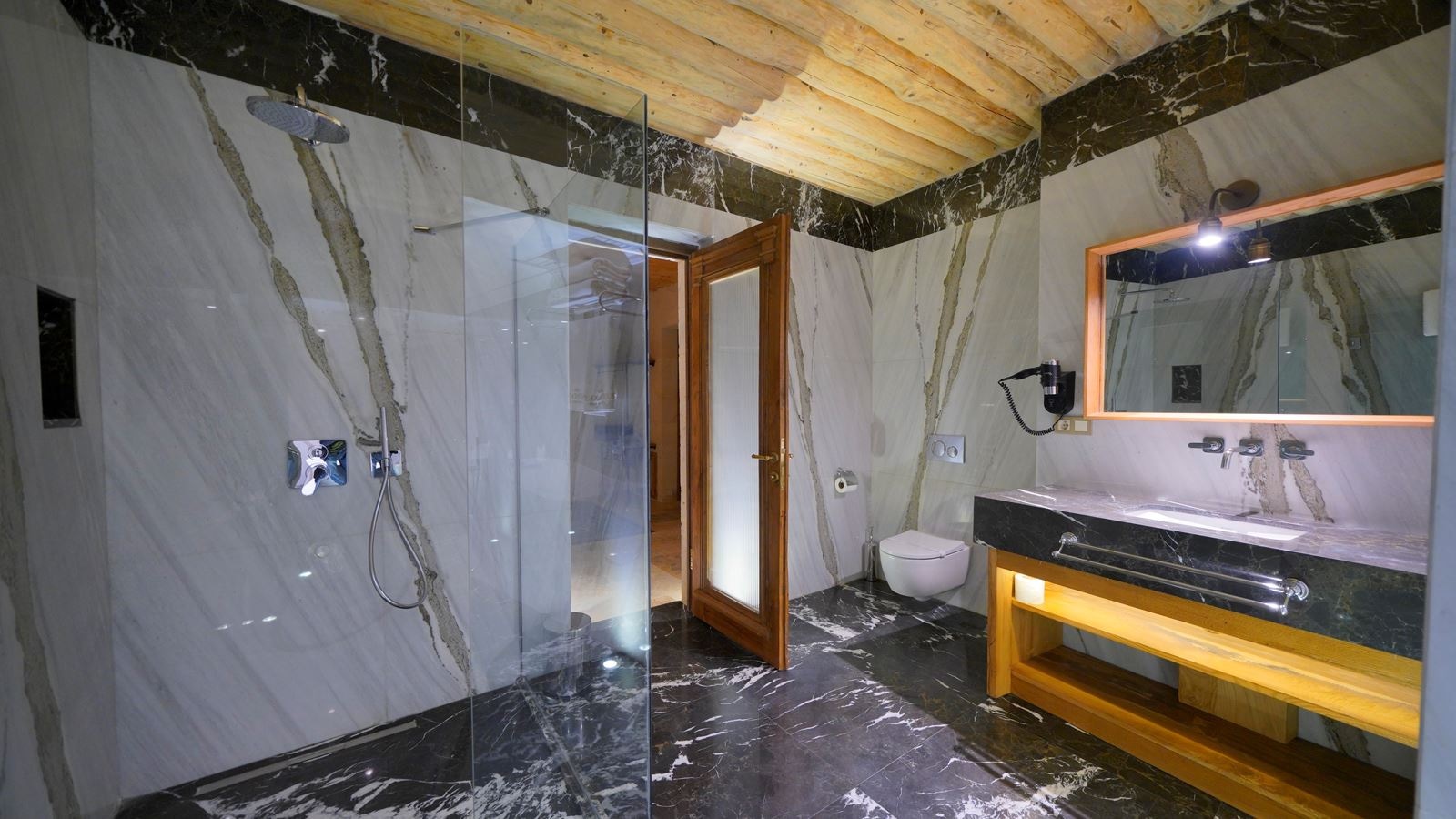 rooms-deluxe-tas-oda-1003