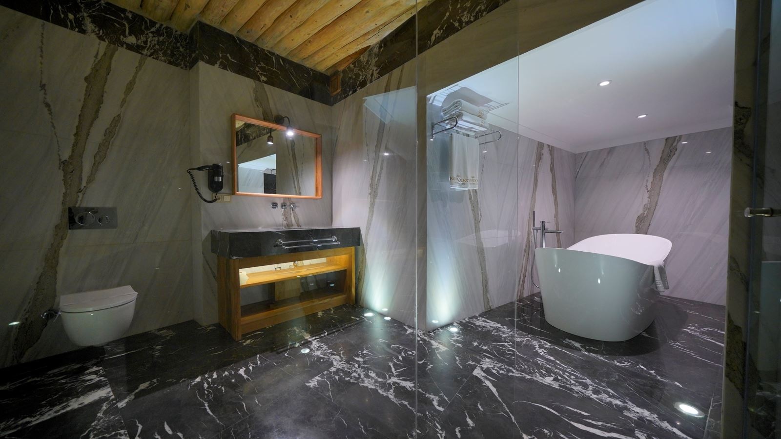 rooms-deluxe-tas-oda-1003