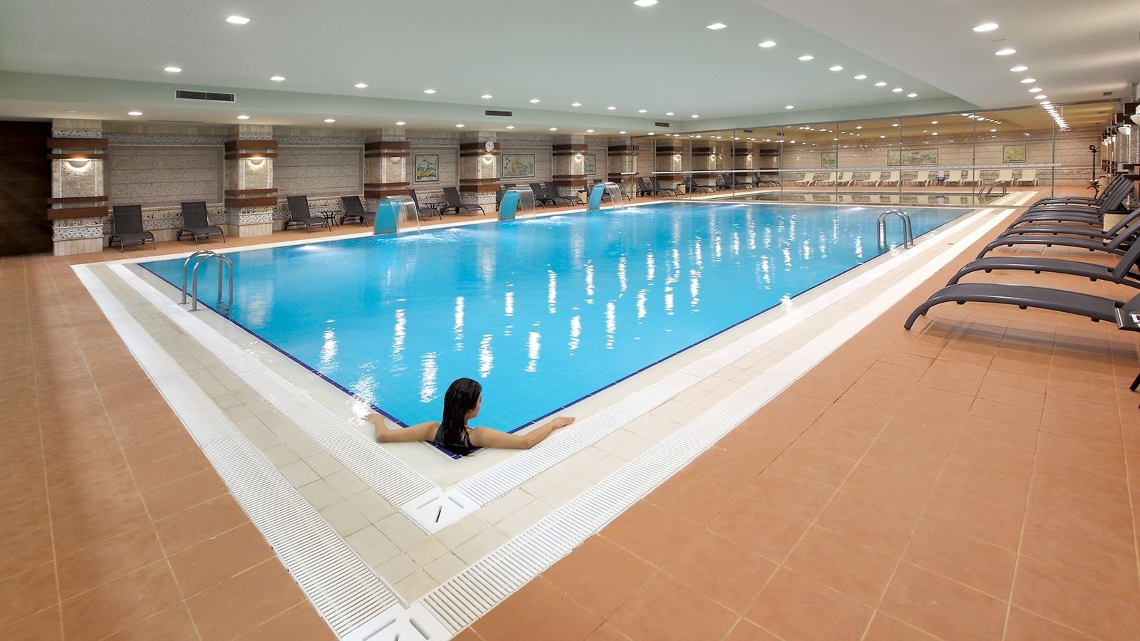 pools-indoor-pool