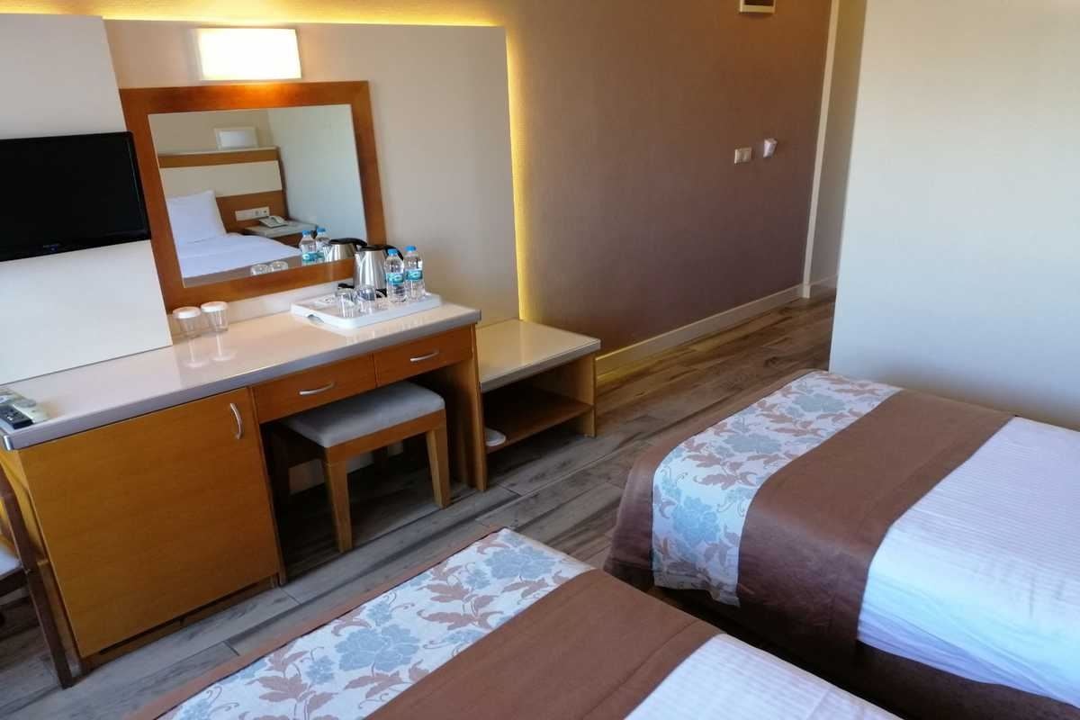 rooms-httpscontentodeontourscomaccommodationinfosheetgetupdateinfosheet28079infosheetroom0llanguage1name