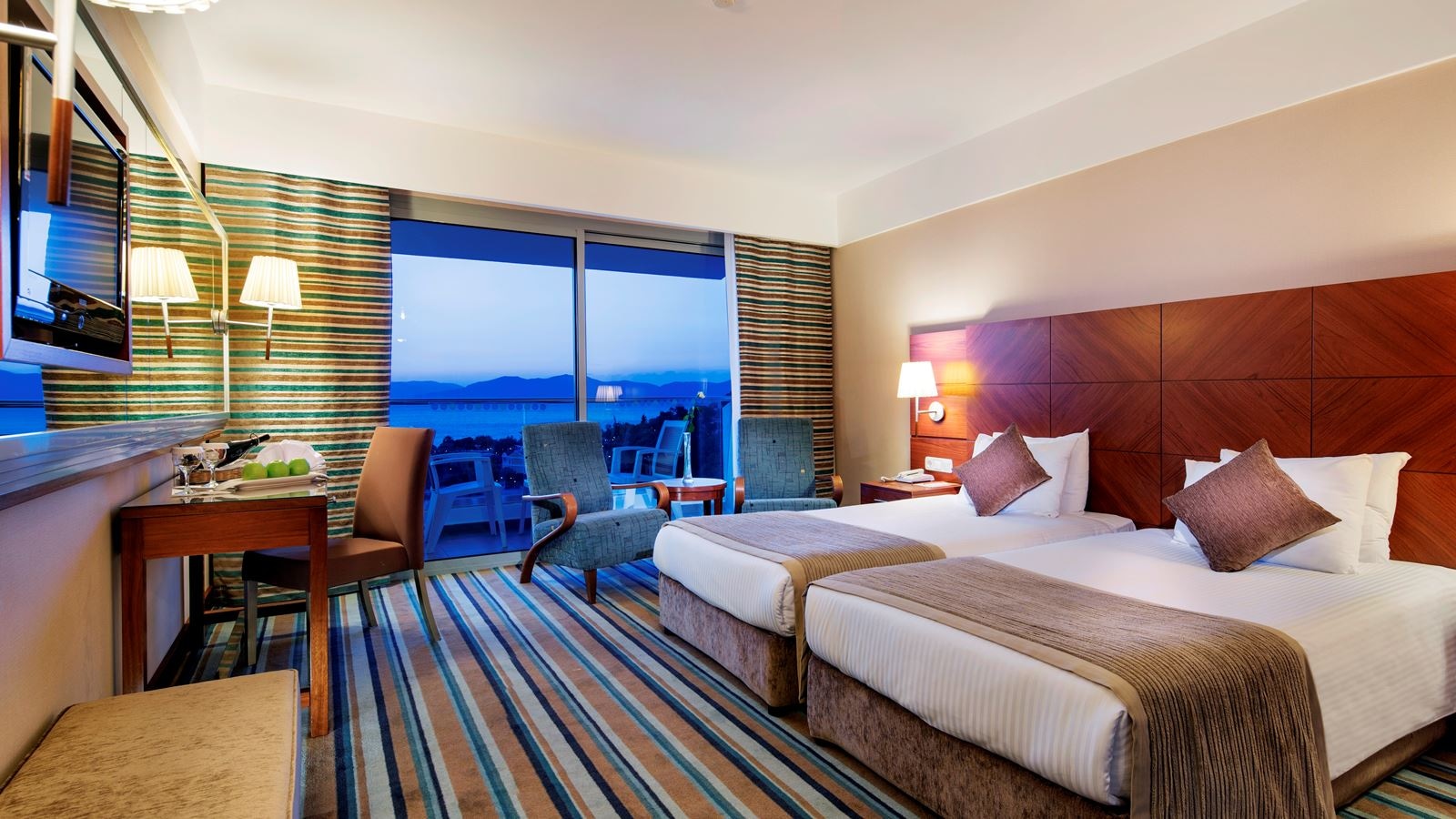 rooms-standard-garden-and-terrace-suite-room