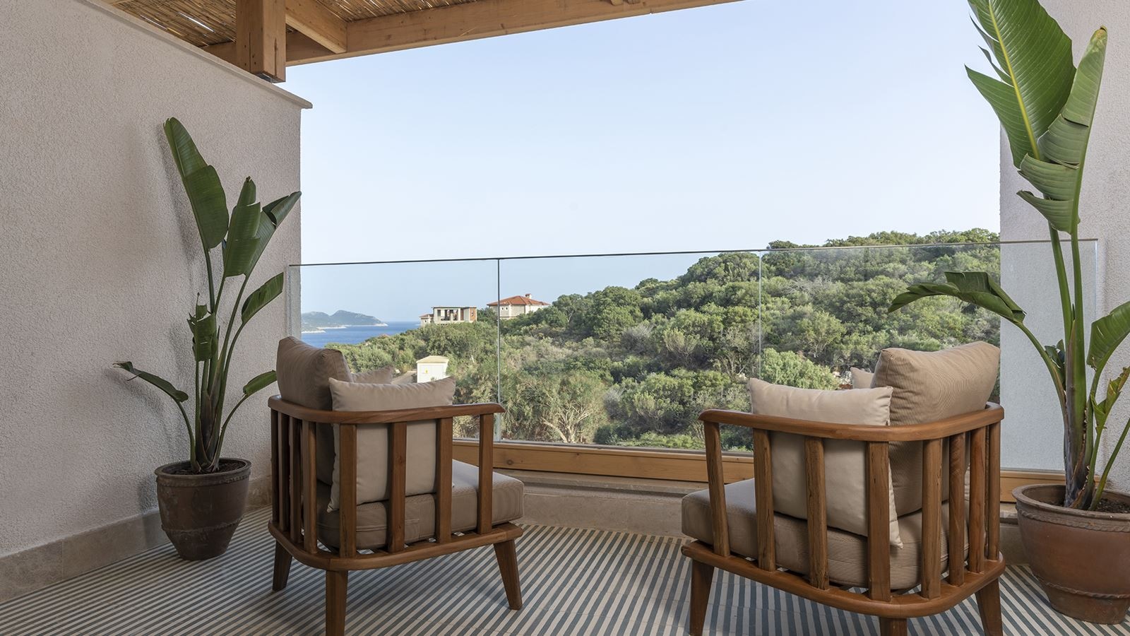 rooms-deluxe-room-with-sea-view