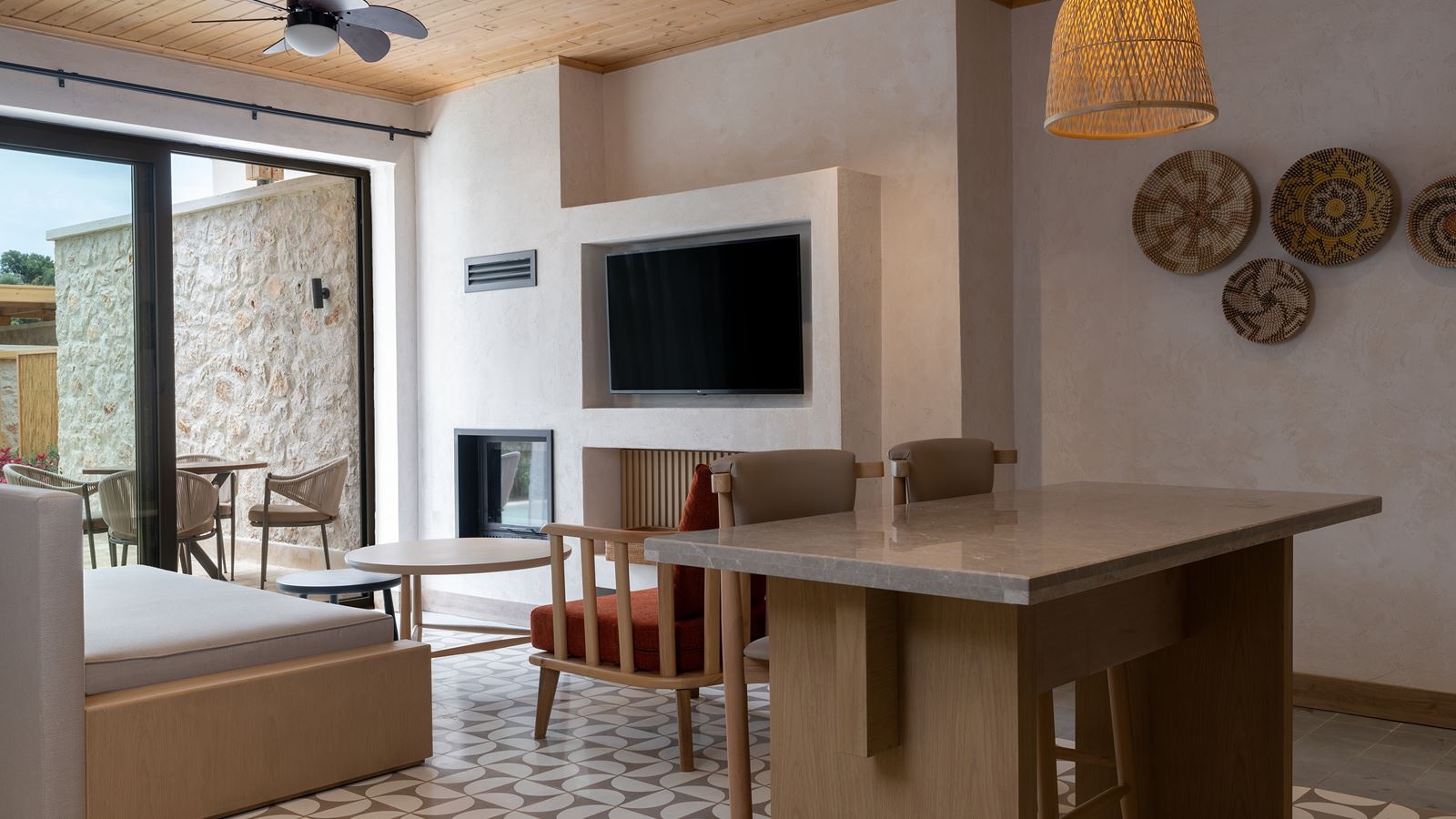 rooms-classic-suite-with-garden