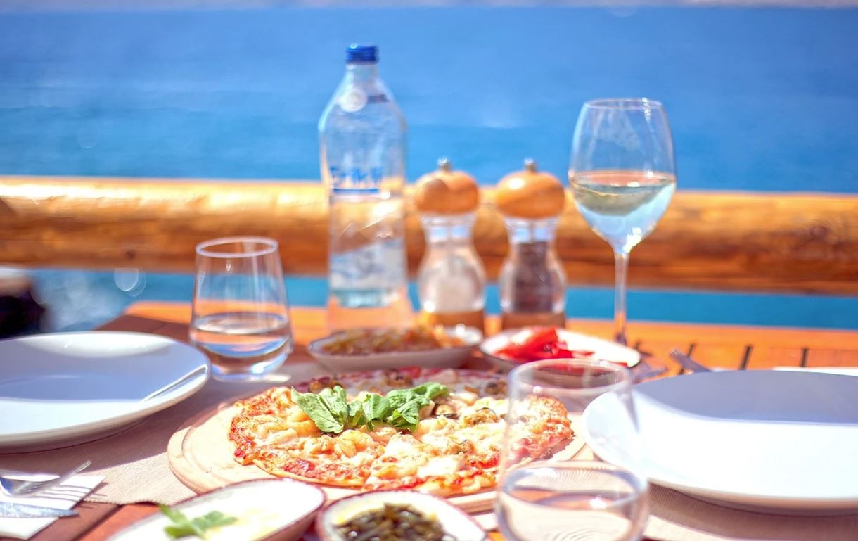 restaurants-terasushi-at-radisson-blu-hotel-kas