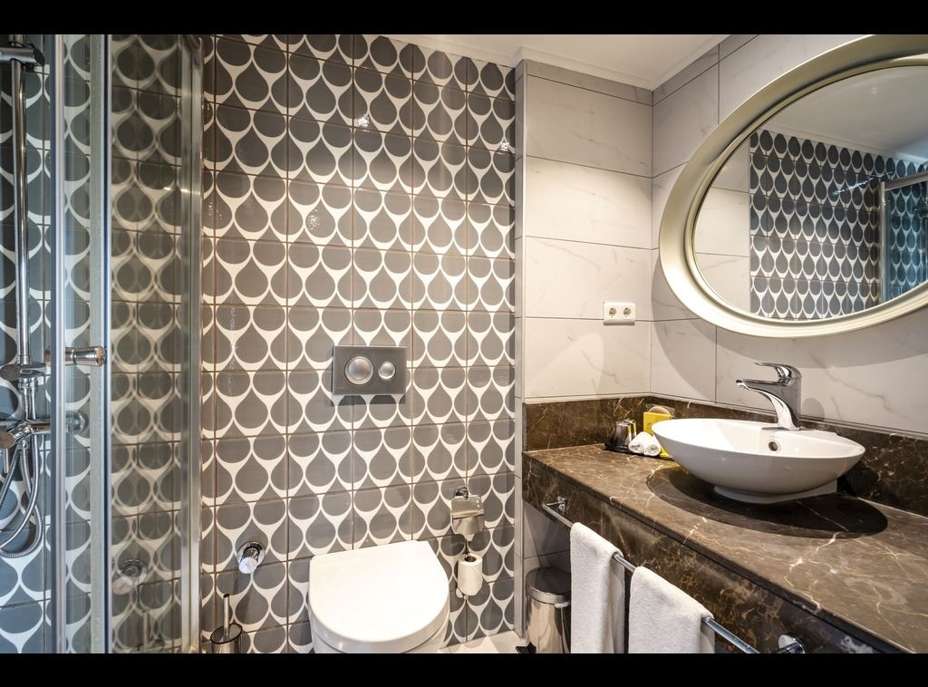 rooms-family-suit-sea-view-room