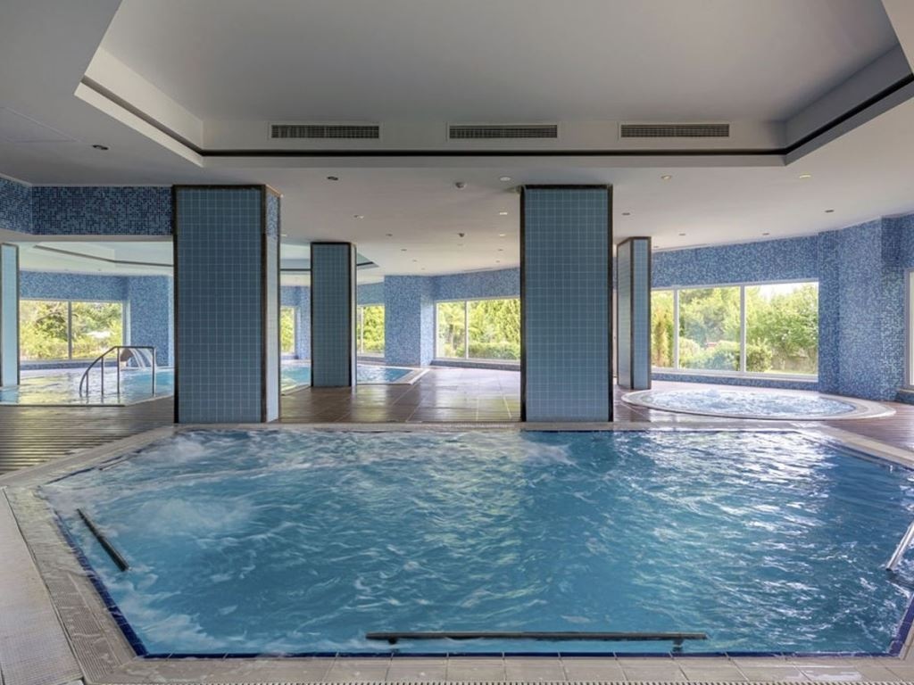 pools-indoor-pool