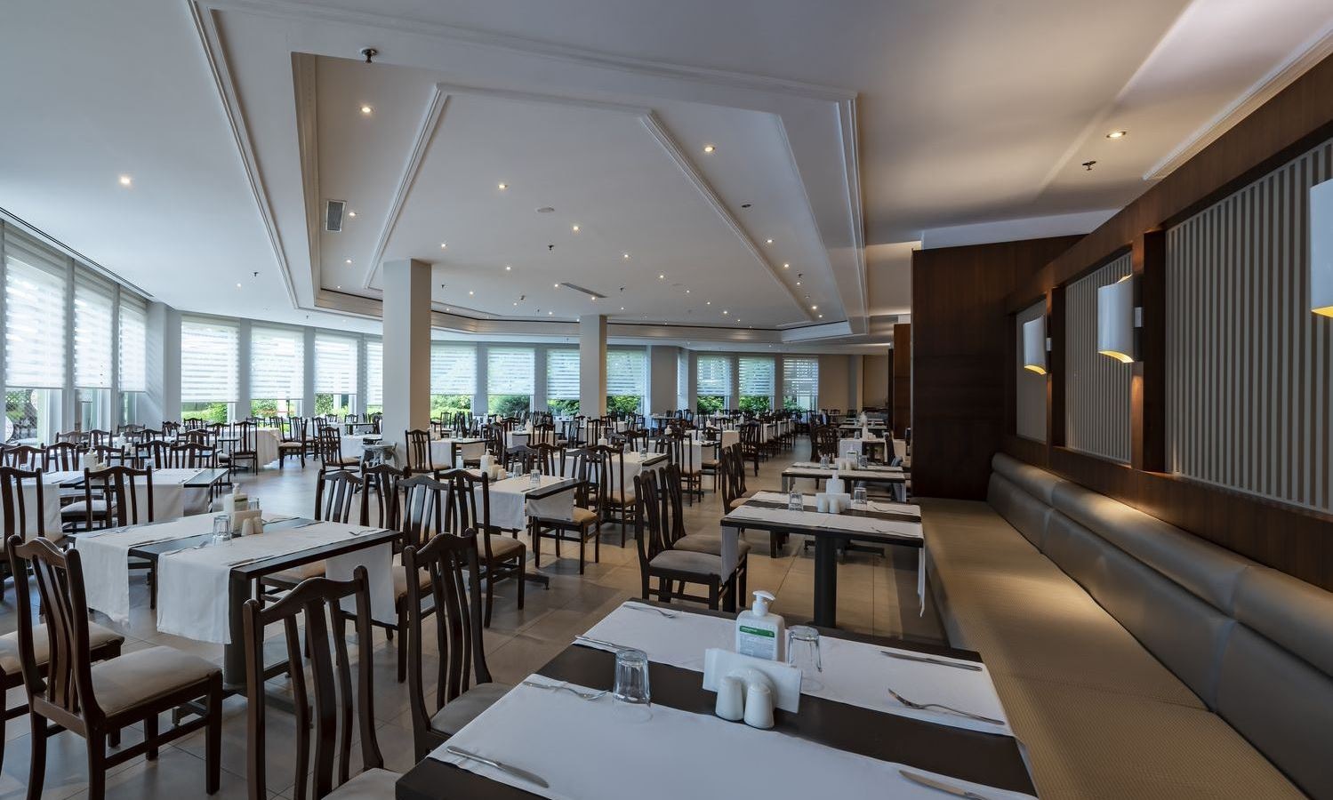 restaurants-main-restaurant