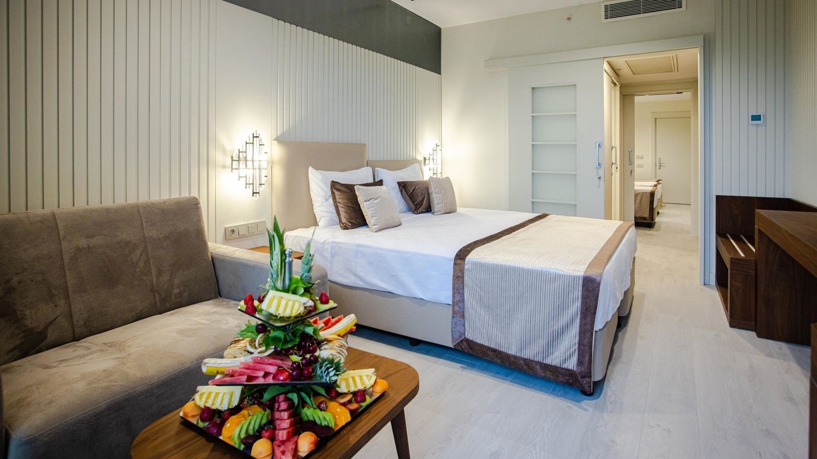 rooms-family-large-room