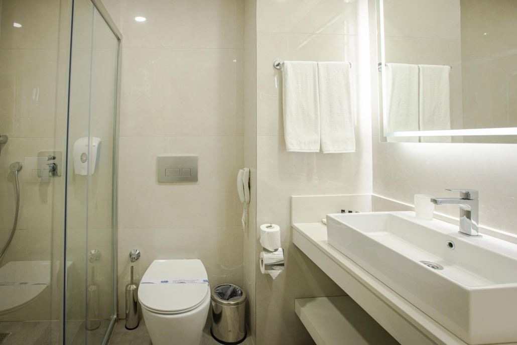 rooms-standard-large-room