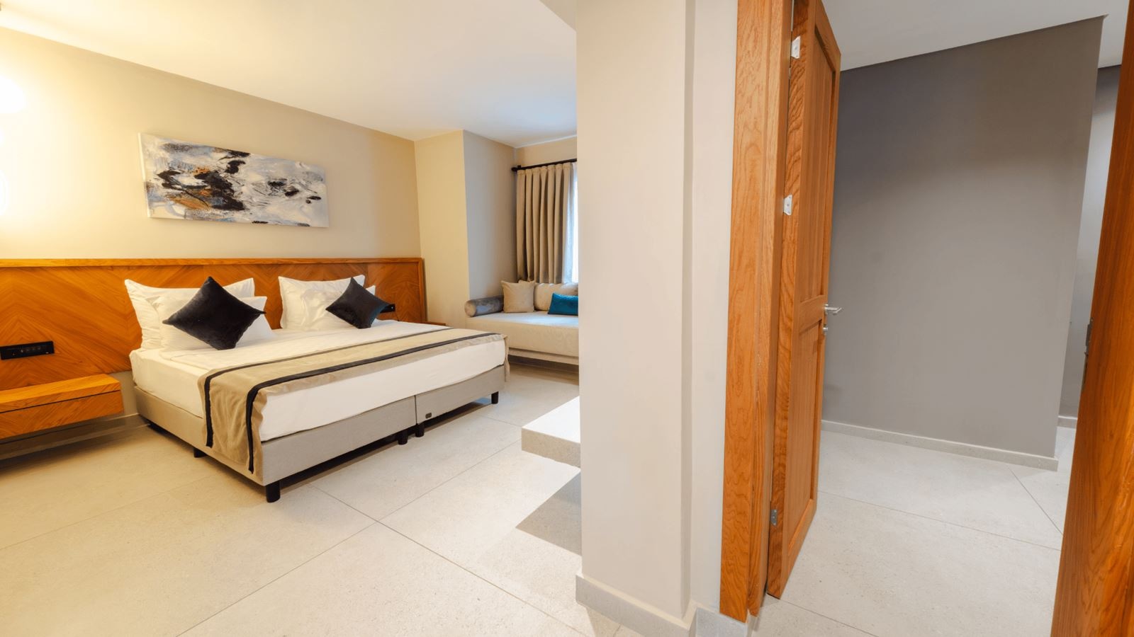 rooms-grand-deluxe-family-room