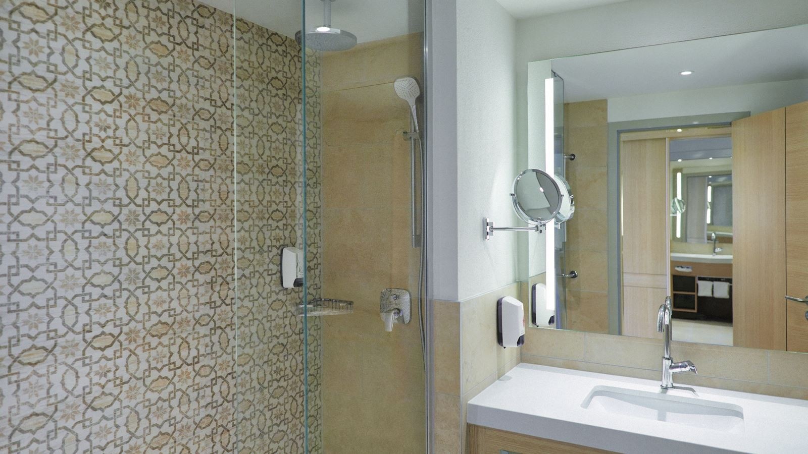 rooms-standard-land-view