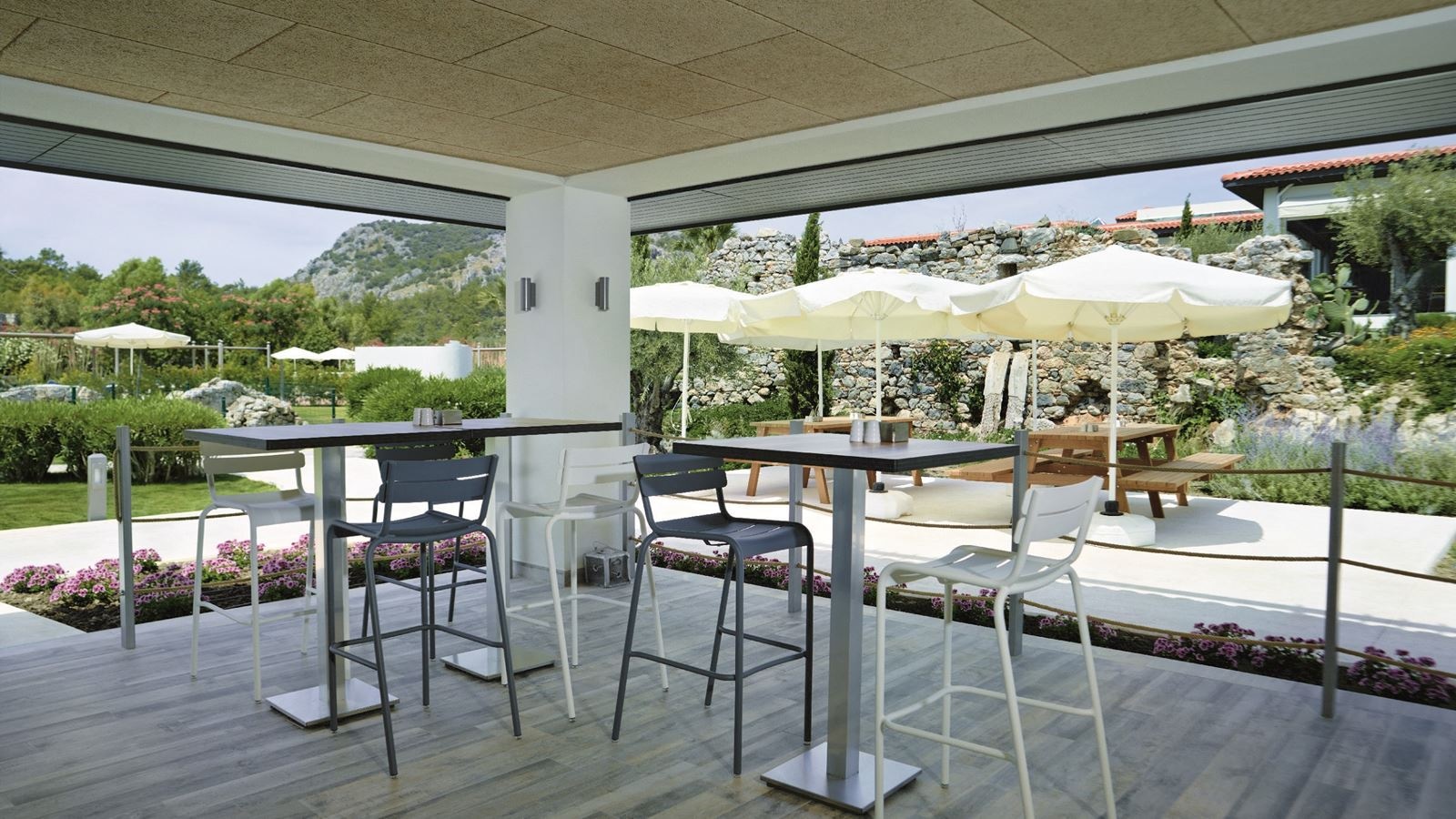 restaurants-purple-turtle-beach-restaurantbar