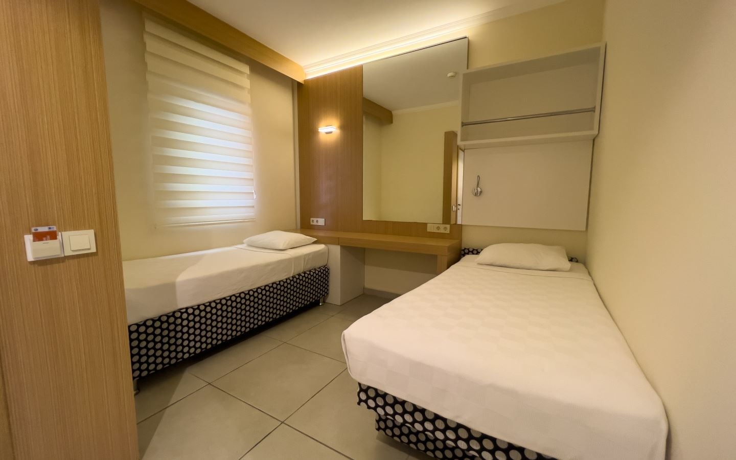 rooms-family-without-balcony-land-view