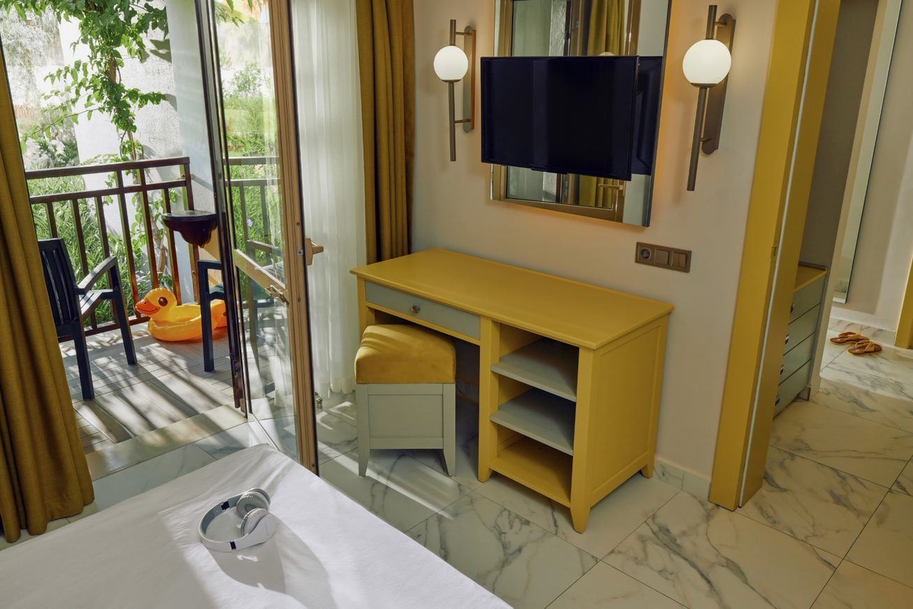 rooms-family-village-room