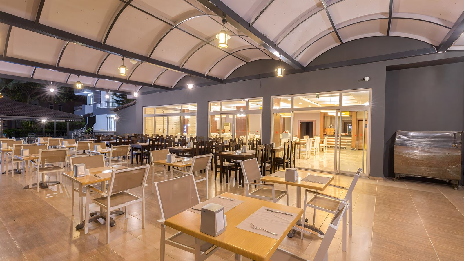 restaurants-main-restaurant