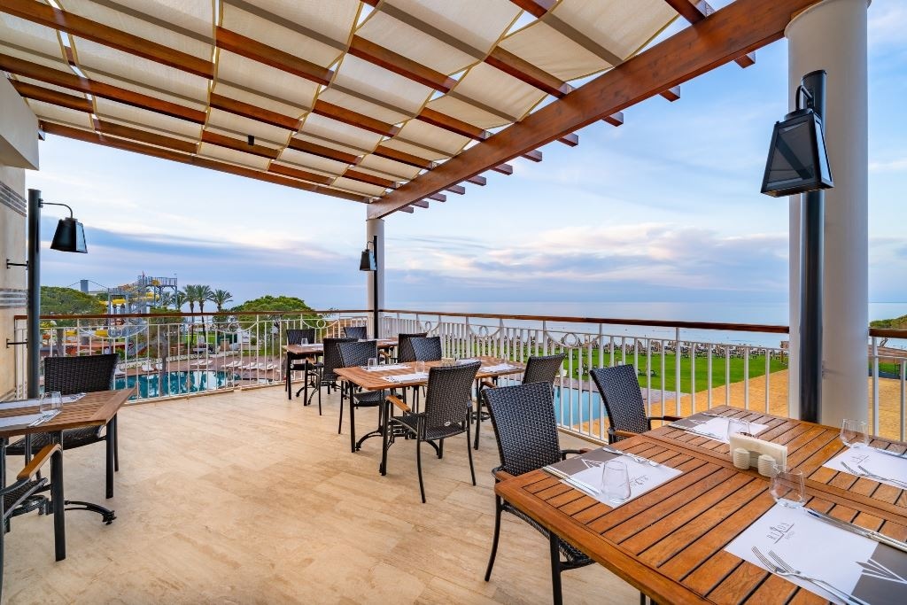 restaurants-turquoise-main-restaurant